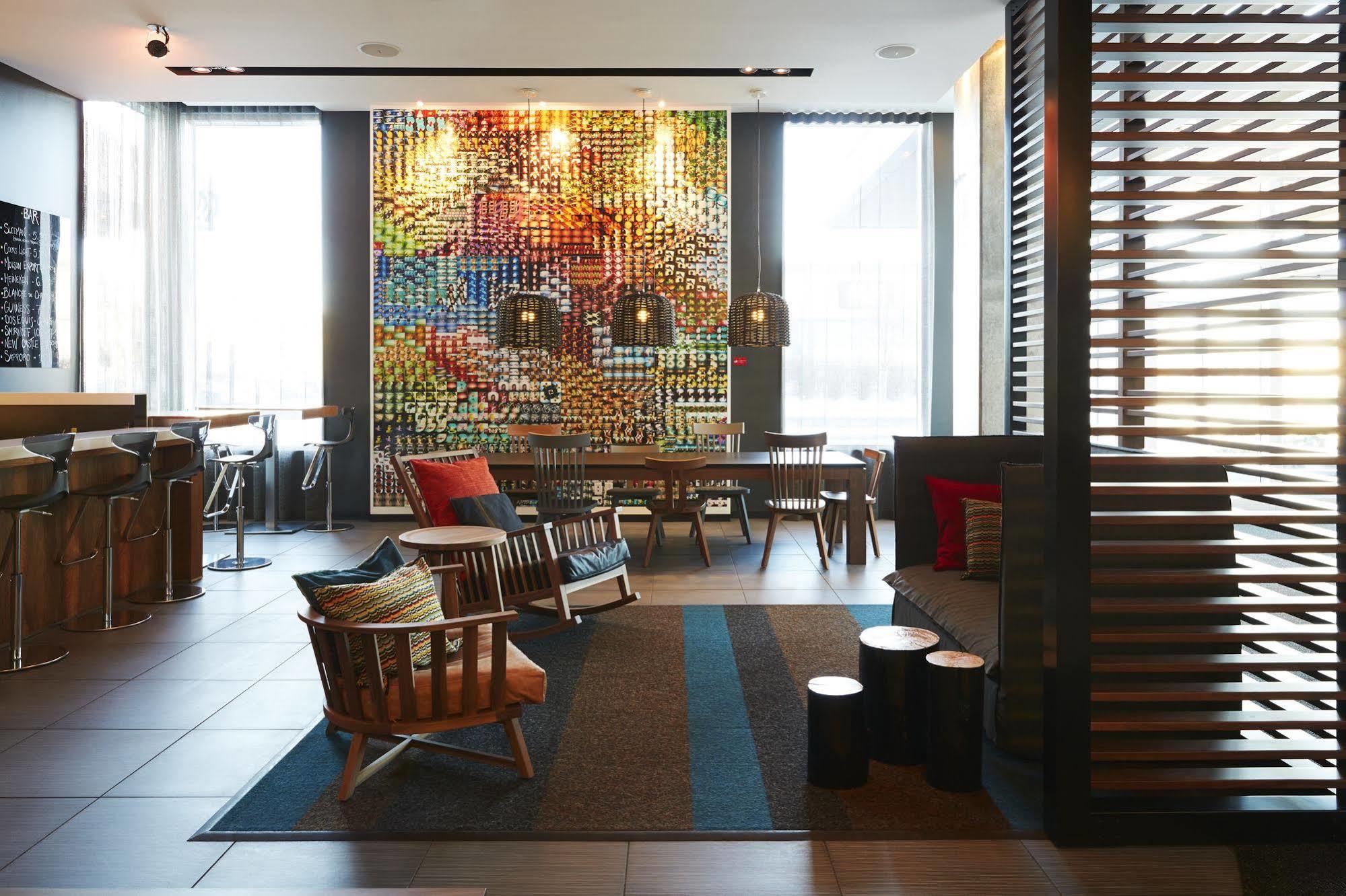 Hôtel Alt Quartier DIX30 Brossard Extérieur photo